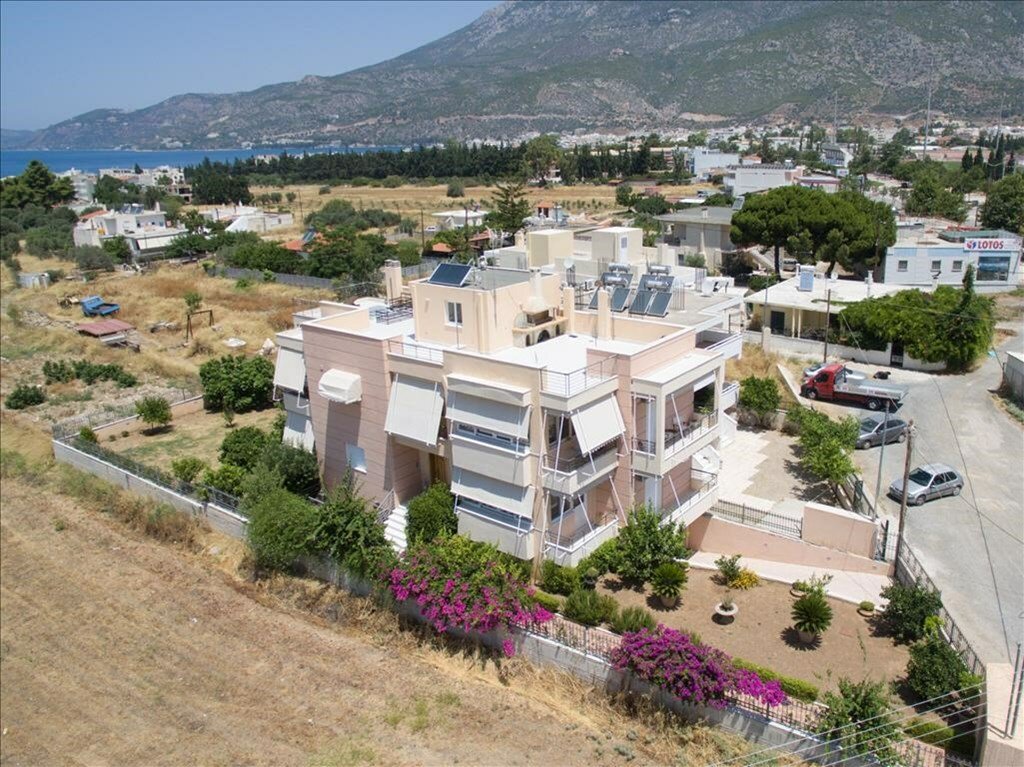 In Loutraki, Decentralized Administration Of Peloponnese, Western