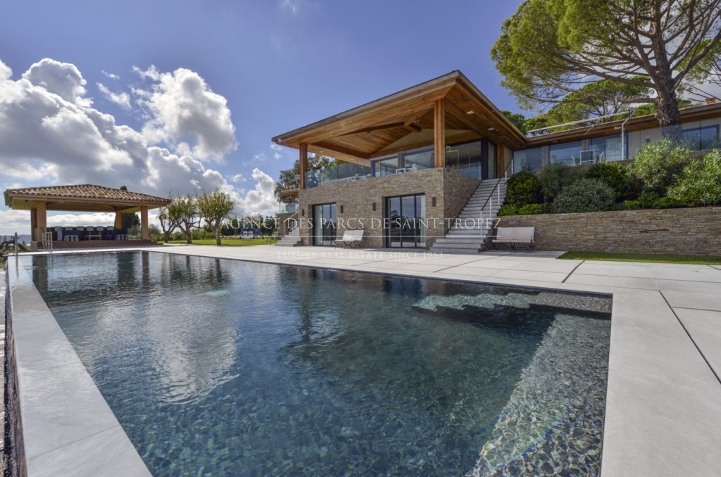 Villa in Saint-Tropez, Provence-Alpes-Côte d'Azur, France 2 - 11383992