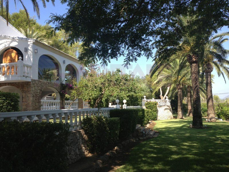 Chalet 6 Bedrooms Sale Jávea / Xàbia In Xàbia, Valencian Community