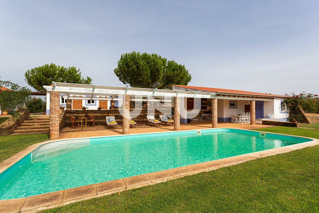 Country Estate T7 Sell Em Relíquias,Odemira In Odemira, Beja District