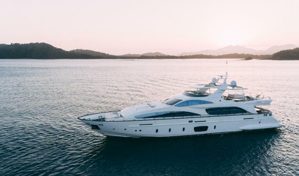 Azimut 105 (11385939)