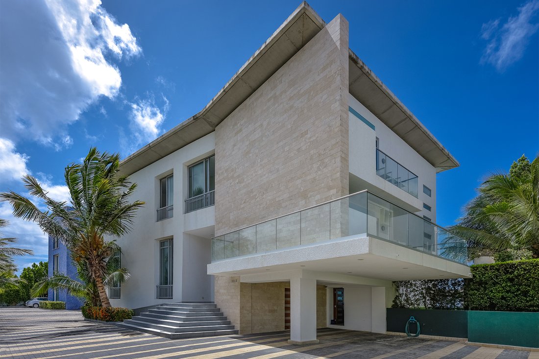 Beach Estate In Aruba For Sale (1102458)