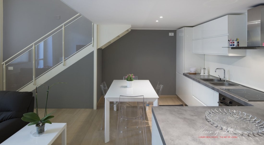 Apartment in Center, Turin, Piedmont 2 - 11387983