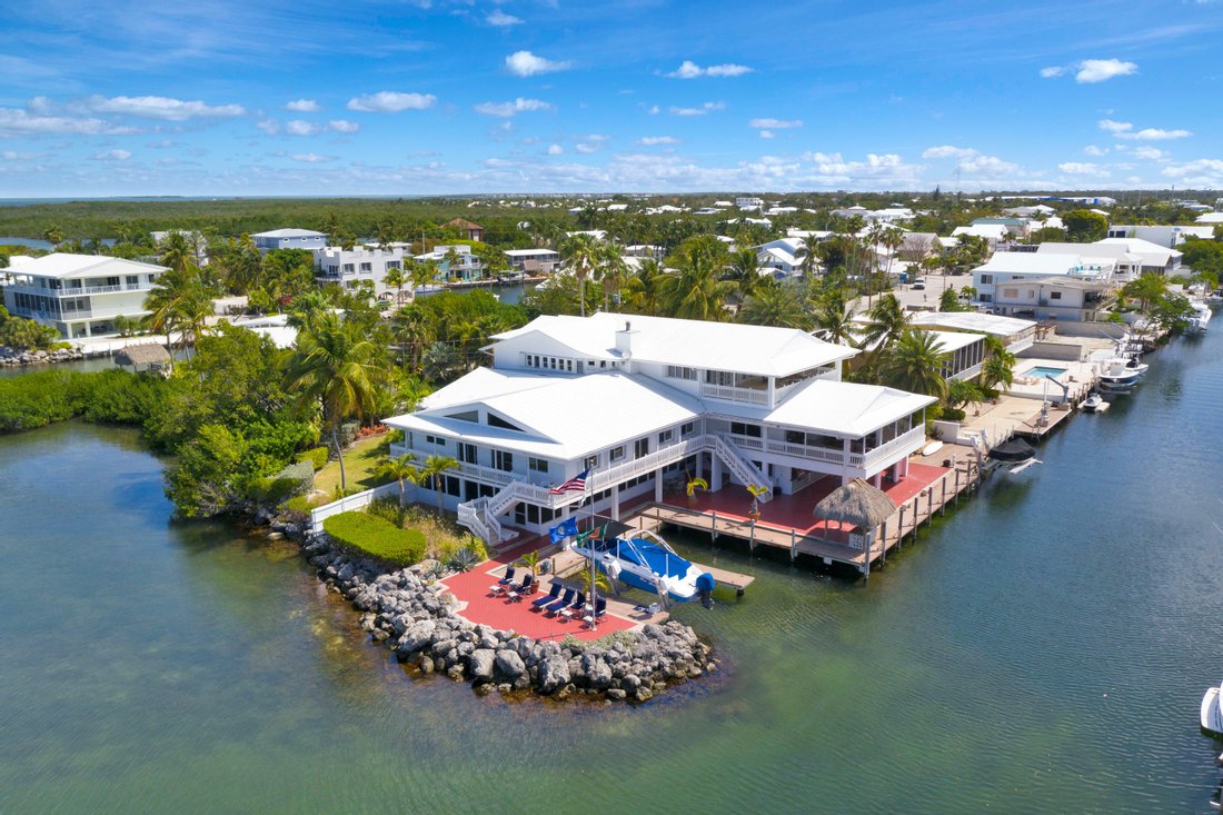 5 Bedrooms Single Family Detached In Tavernier, Florida, United States