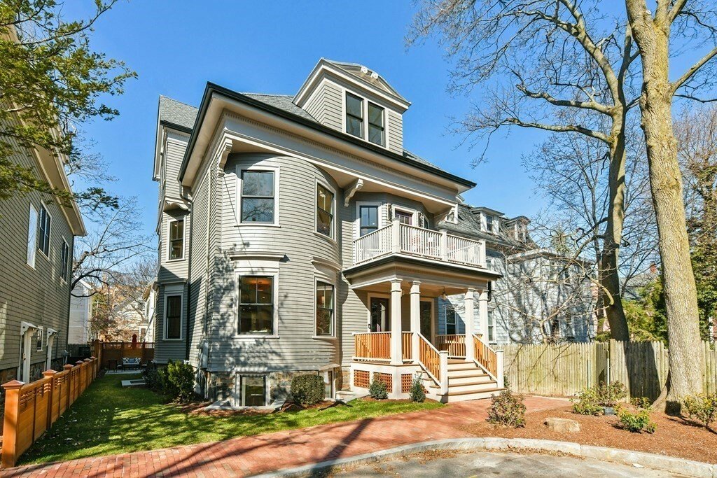 4 Bedrooms Condominium In Cambridge, Massachusetts, United States For