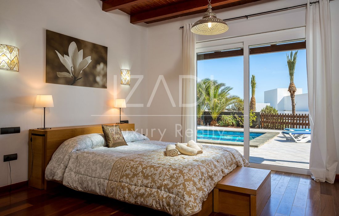 Chalet in Yaiza, Canary Islands, Spain 4 - 11394979