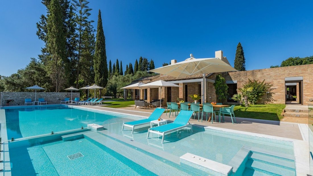 Villa in Corfu, Peloponnese, Western Greece and the Ionian, Greece 3 - 11397462