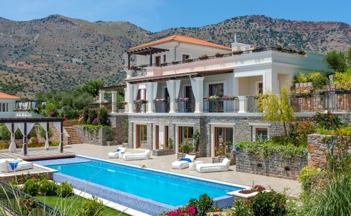 Villa in Community of Elounta, Agios Nikolaos Municipal Unit, Greece 1