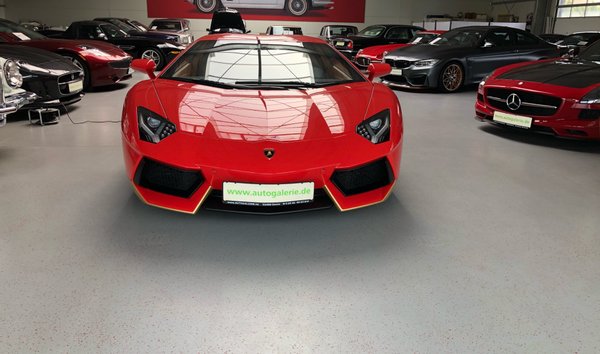 2016 Lamborghini Aventador (11403201)