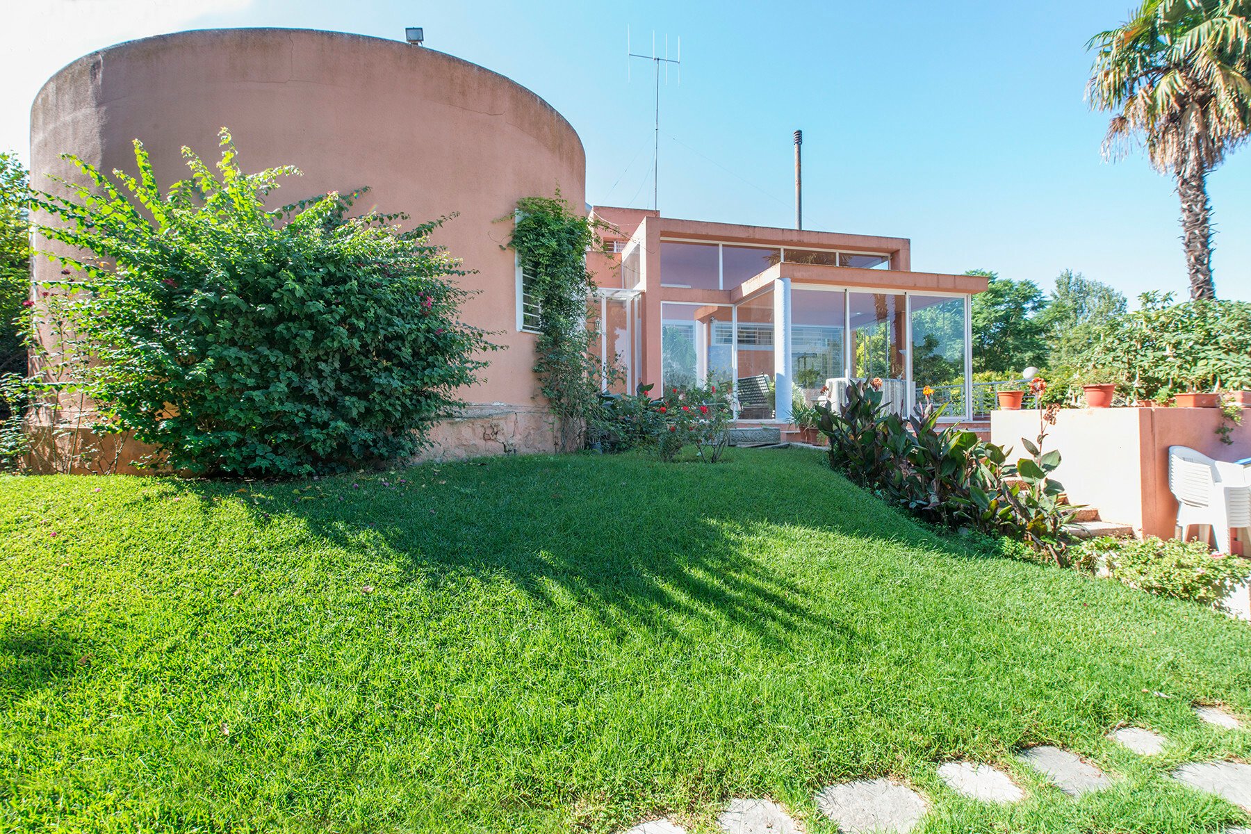 Fantastic 5 Bedroom Villa With Garden And Swimming In Sevilla