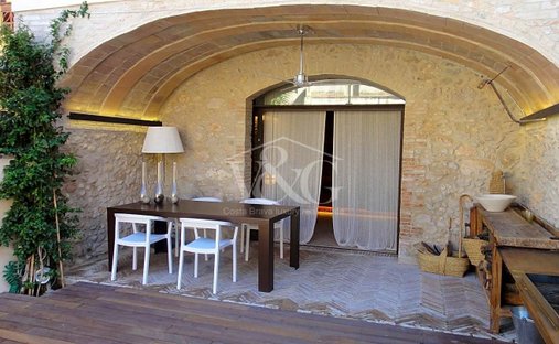 Villa in Albons, Catalonia, Spain 1