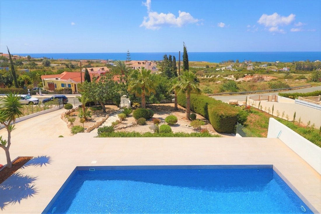 Villa in Peyia, Paphos, Cyprus 2 - 11408893
