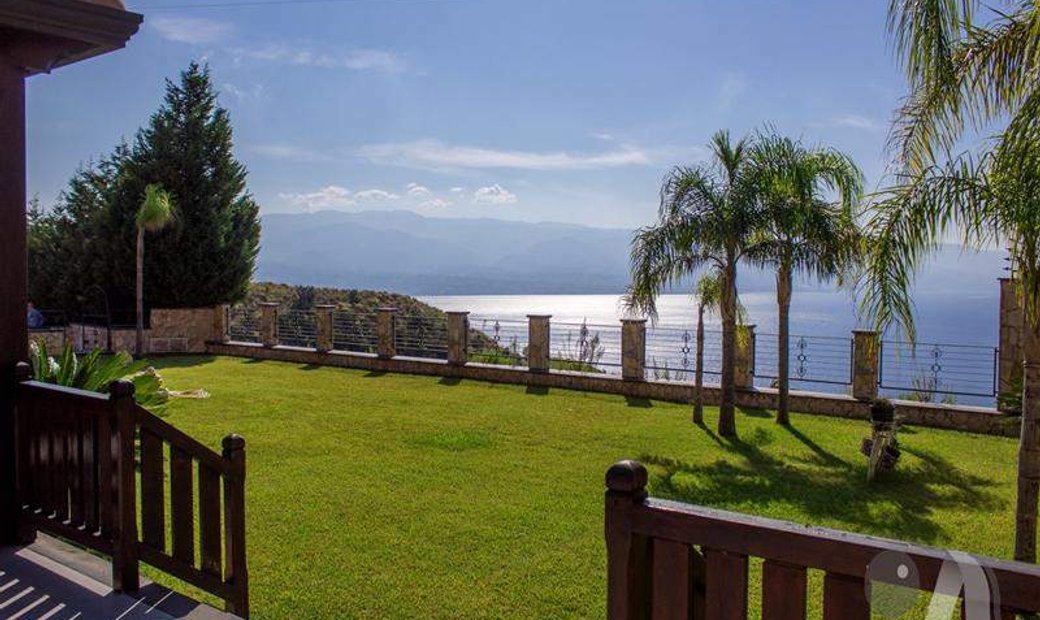 Messina Villa In Messina, Sicily, Italy For Sale (11409389)