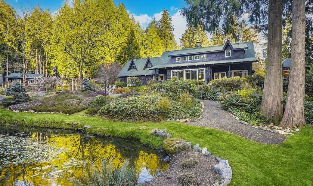 Sweetlife Farm And Estate In Bainbridge Island, Washington, United