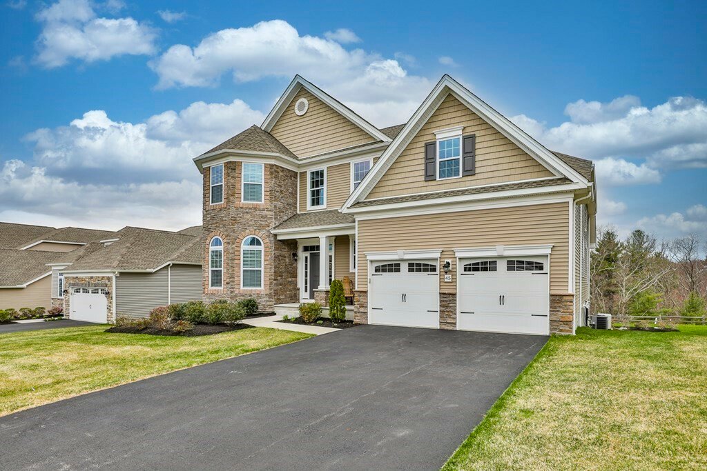 House in Methuen, Massachusetts, United States 1 - 11415437