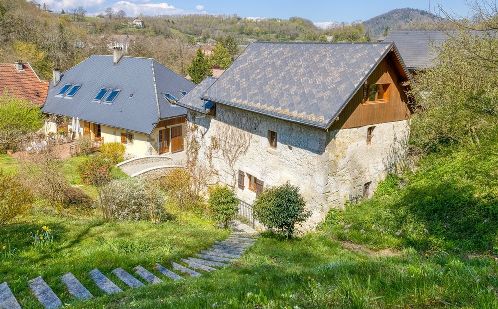 Luxury Apartments For Sale In Annecy Auvergne Rhone Alpes France Jamesedition