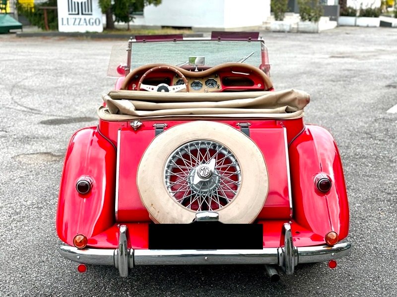 Cabriolet in Brescia, Province of Brescia, Italy 4 - 11424295