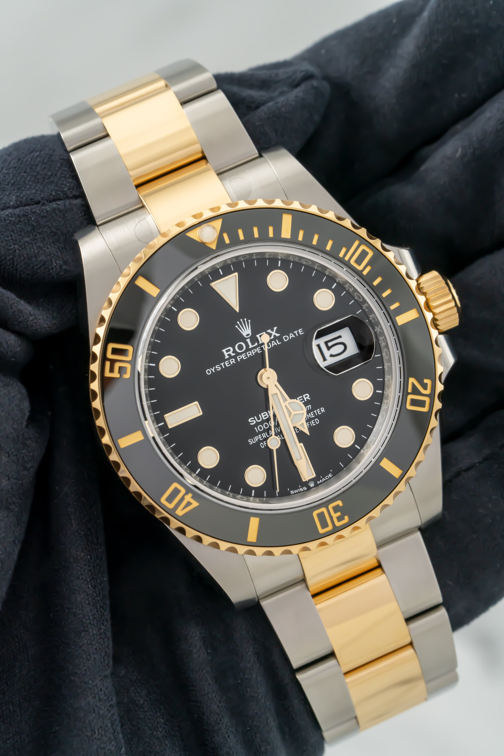 rolex submariner oystersteel and yellow gold