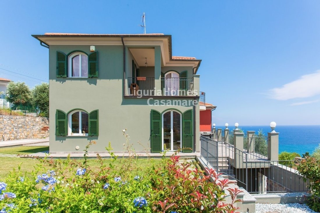 Villa For Sale In Imperia In Imperia, Liguria, Italy For Sale (11297186)