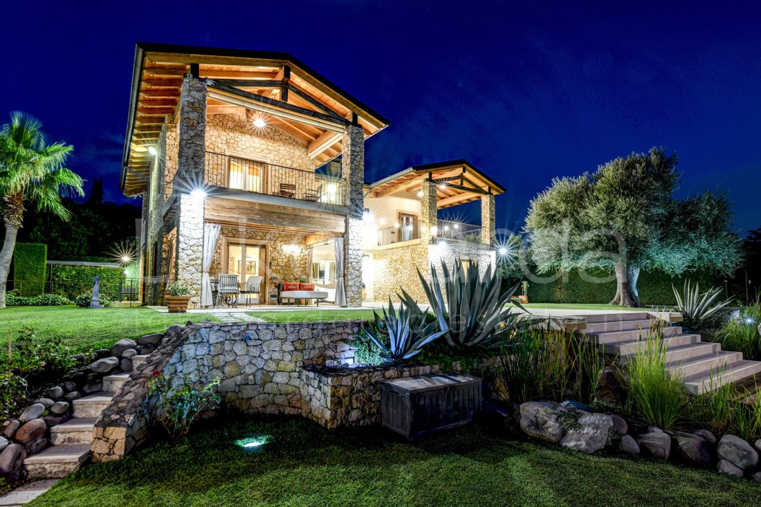 Villa in Bardolino, Veneto, Italy 3 - 11445819