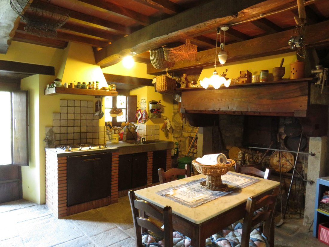 House in Castiglione di Garfagnana, Tuscany, Italy 3 - 11449398