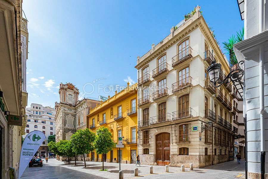 Building Situated In San Francesc Valencia On Sale In Valencia, Spain For Sale (10569619)