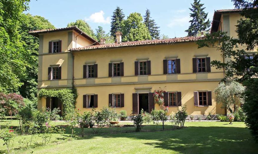 San Lorenzo Villa In San Lorenzo, Tuscany, Italy For Sale