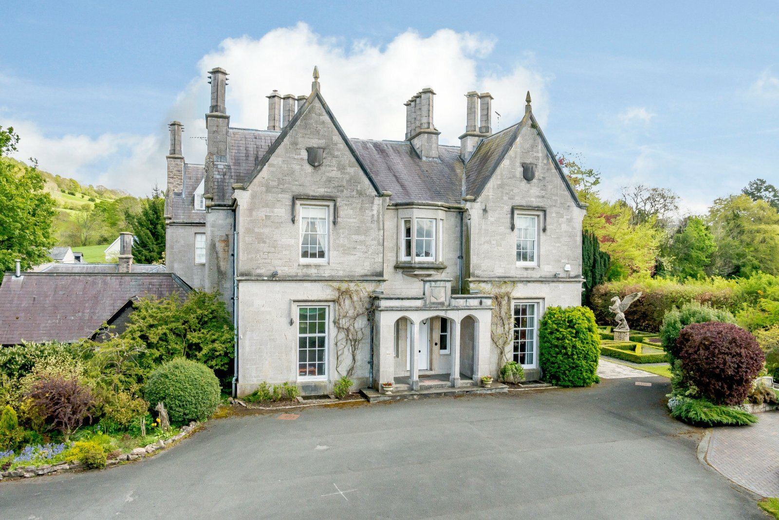 An Impressive Country House With In Pentre Celyn, Wales, United Kingdom