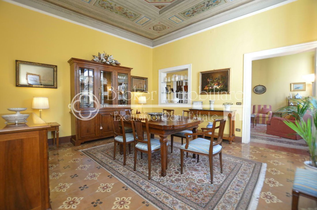 Apartment in Historic Center, Lucca, Tuscany 5 - 11439831