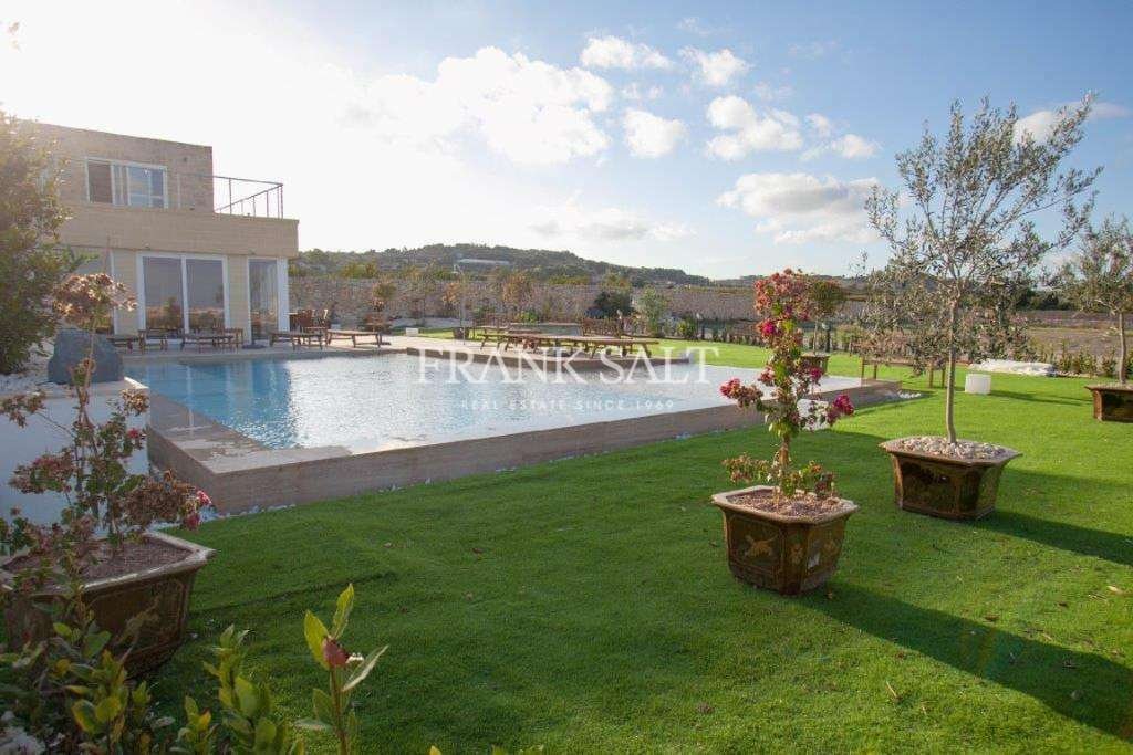 Furnished House Of Character In Siggiewi In Siggiewi, Malta