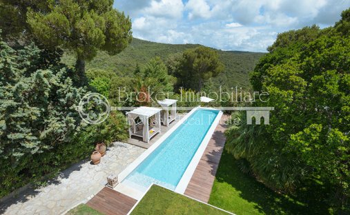 Villa a Livorno, Toscana, Italia 1