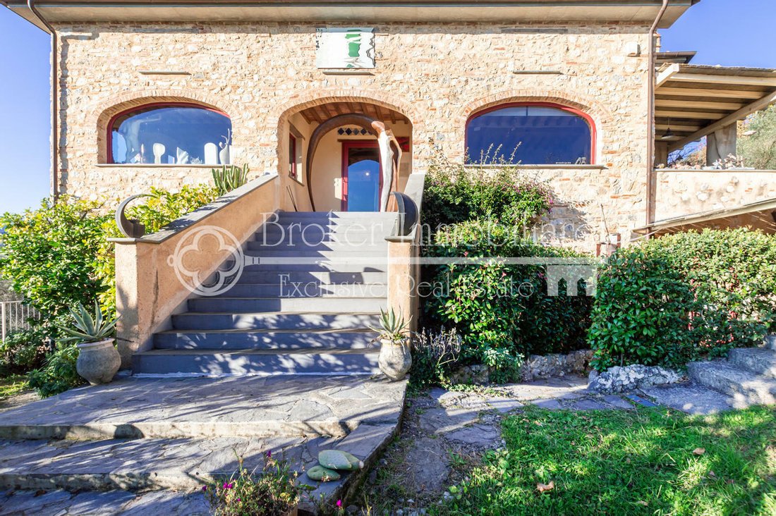 Villa in Camaiore, Tuscany, Italy 5 - 11439967