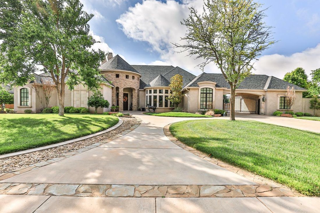 Fabulous Home In The Falls In Lubbock, Texas, United States For Sale