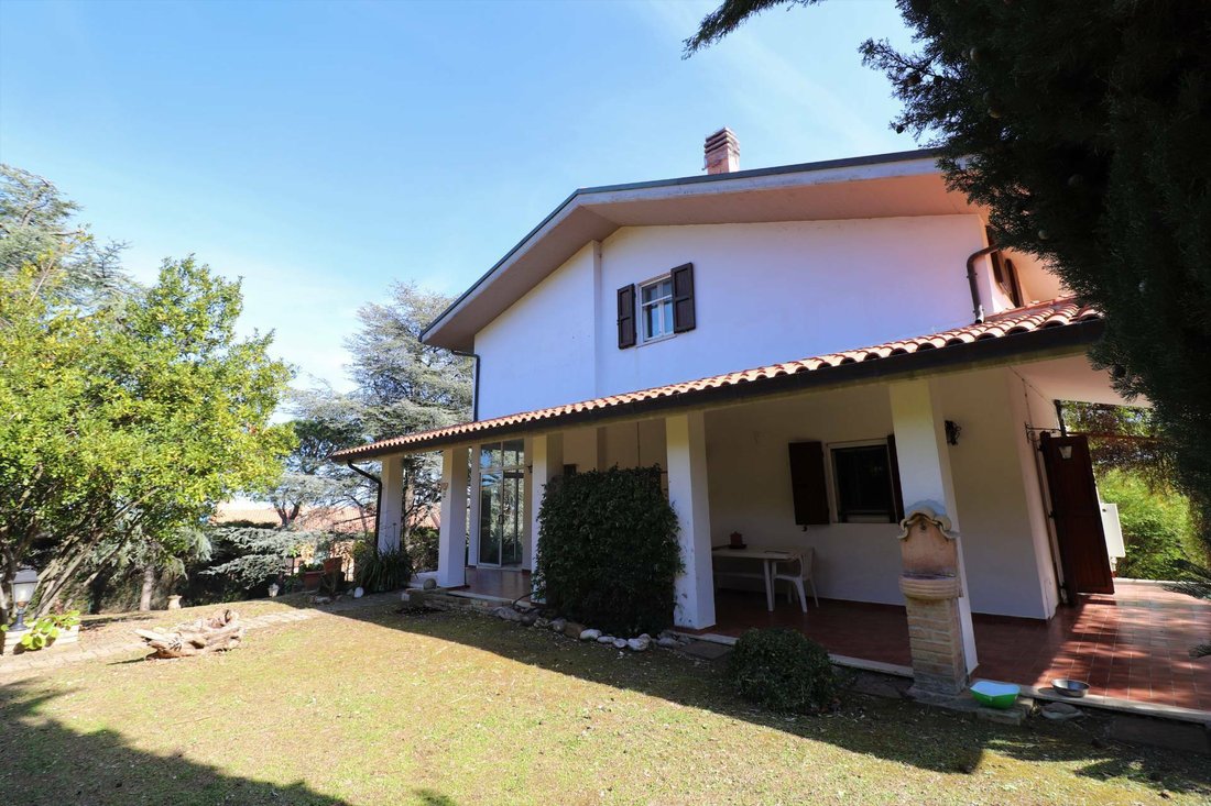 Mansion House For Sale In Ripatransone In Petrella, Marche, Italy For ...