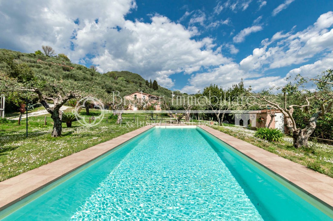 Villa in Massarosa, Tuscany, Italy 1 - 11474451