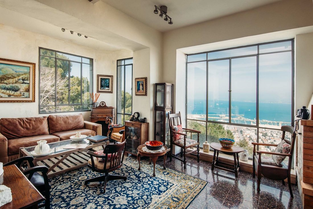 Extraordinary Apartment Near The Bahai Gardens In Haifa, Haifa District