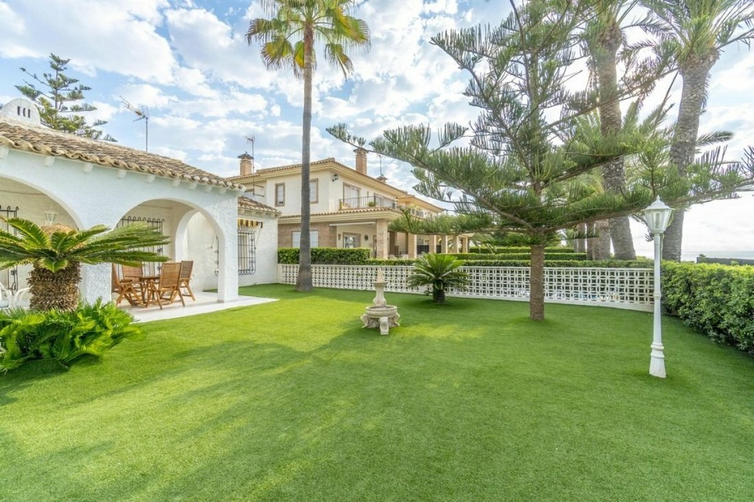 Villa in Orihuela, Valencian Community, Spain 4 - 11475628