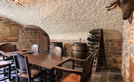 Castle for Sale in Dourlers, Hauts-de-France, France