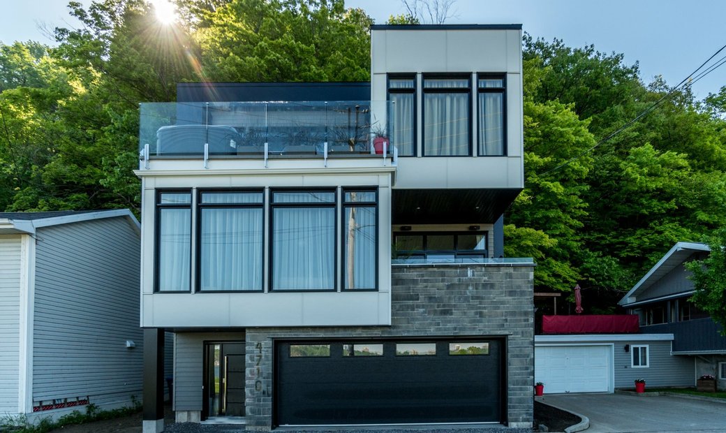 Lévis (Desjardins), Qc In Levis, Quebec, Canada For Sale