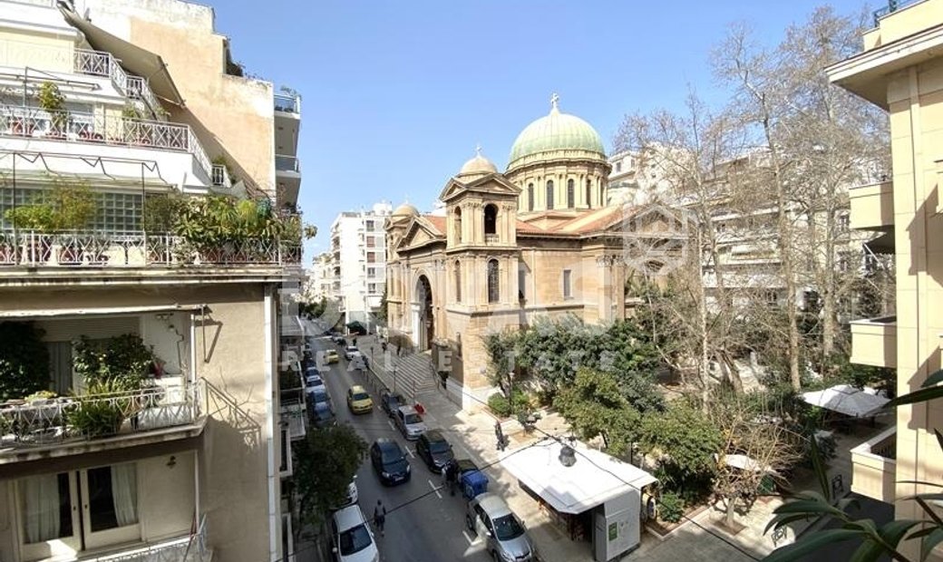Athens/Kolonaki, Apartment In Aristocratic Bldg In Excellent In Athens