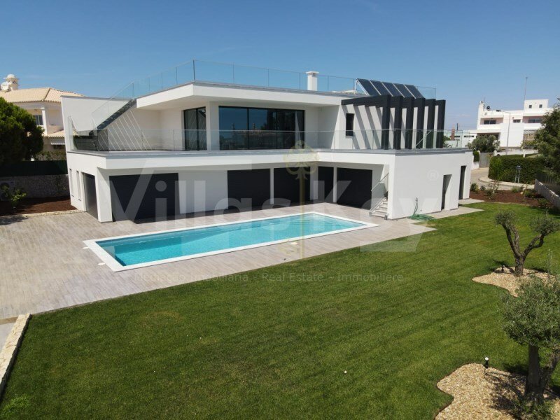 Villa With Swimming Pool Advanced Technology In Ferragudo, Algarve