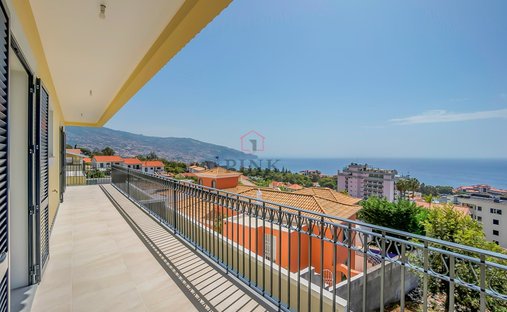 Villa in Sao Martinho, Madeira, Portugal 1