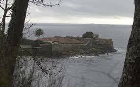 El Castillo del Príncipe: Where Galicia’s Wild Coast Cradles a 17th-Century Dream