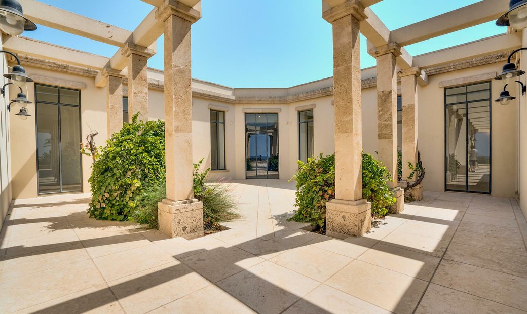 Refined Mansion With Sea View In Caesarea In Or Akiva, Haifa District
