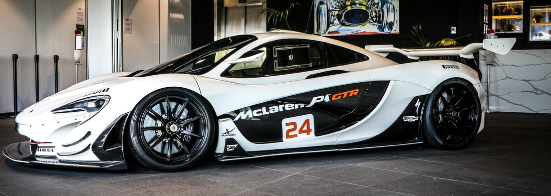 Race Car in Elwomple, South Australia, Australia 2 - 11498652