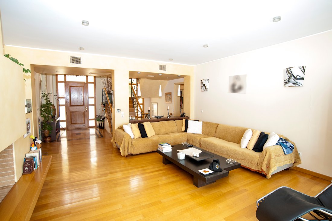 Villa in Kalyvia Thorikou, Attica, Greece 4 - 11498654