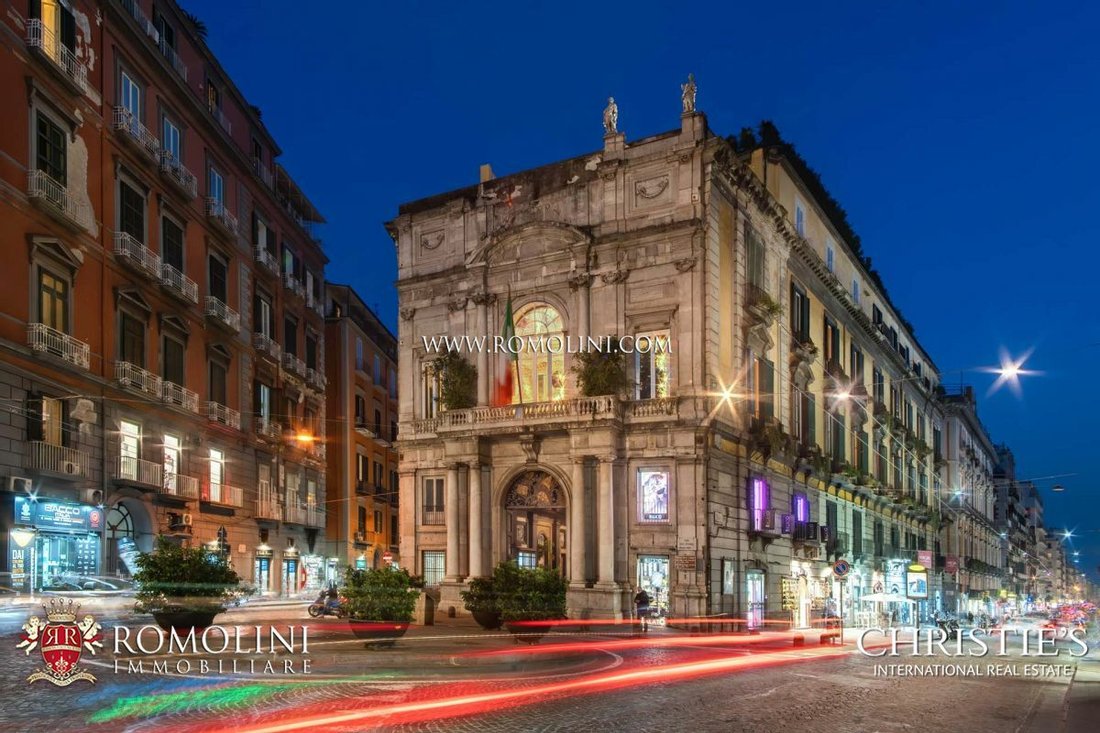 Apartment in Naples, Campania, Italy 3 - 11508705