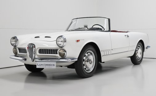 1960 Alfa Romeo 2000 rwd in Great leighs, United Kingdom 1