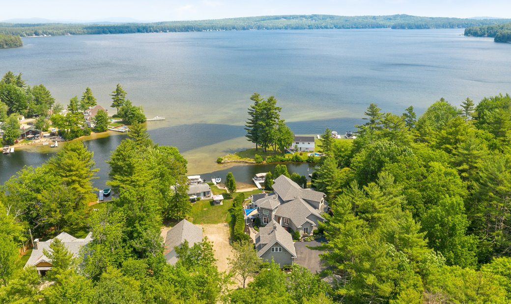 Great East Lake Waterfront In Brookfield, New Hampshire, United States