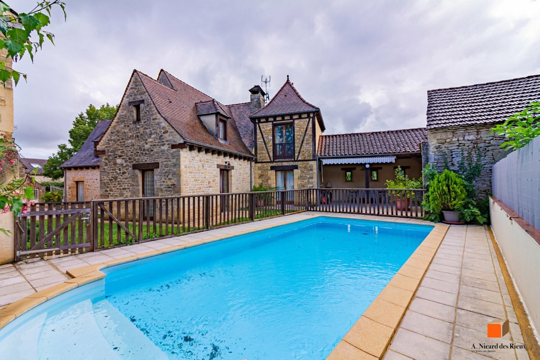 Real Estate Complex In In Marcillac Saint Quentin, Nouvelle Aquitaine